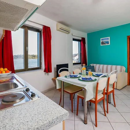 Lanterna - Sea View & Near *