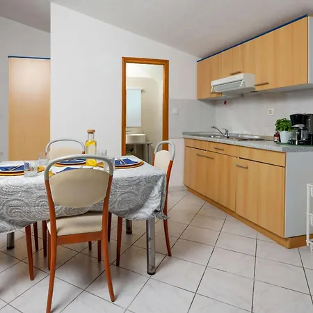 Lanterna - Sea View & Near Apartment