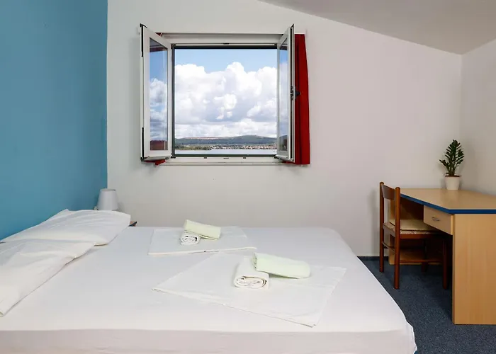 Apartment Lanterna - Sea View & Near Pasman