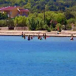 Lanterna - Sea View & Near * Pašman