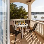 Appartamento Lanterna - Sea View & Near Pašman