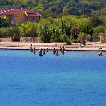 Lanterna - Sea View & Near * Pasman