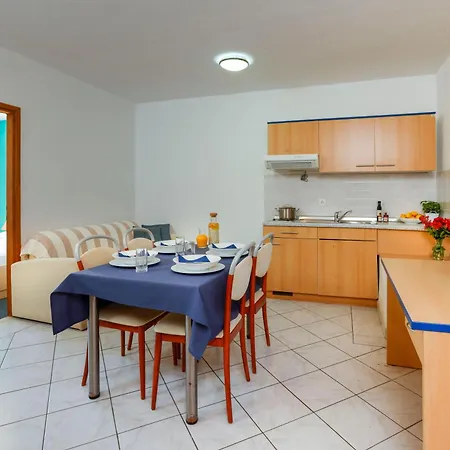 Lanterna - Sea View & Near *