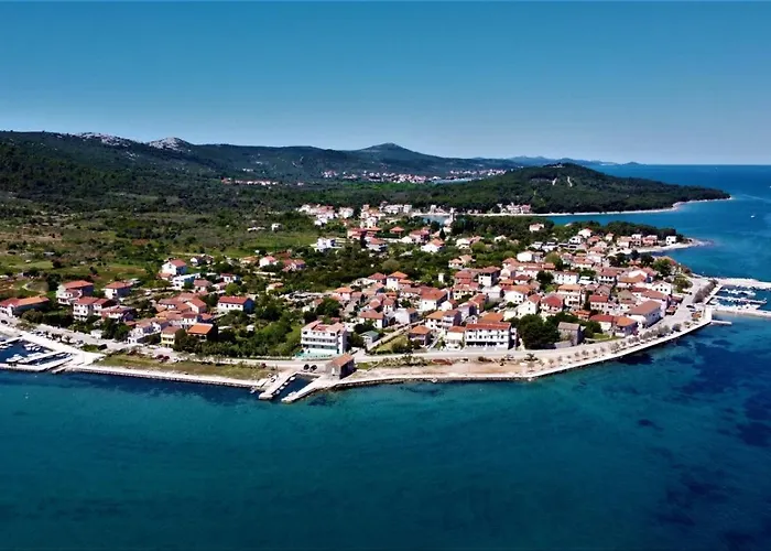 Lanterna - Sea View & Near Pašman