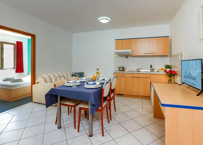 Lanterna - Sea View & Near *